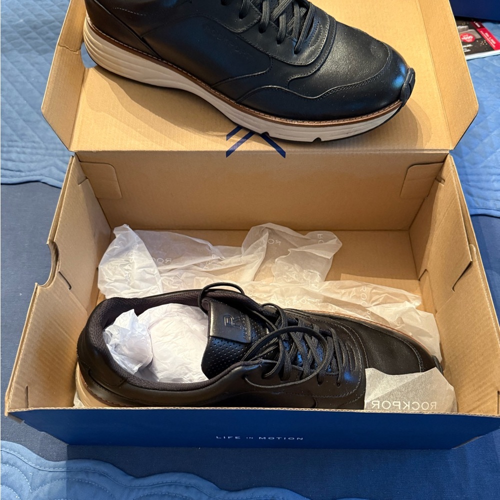 Rockport Athletic Leather Sneakers in Black with Cream Midsole